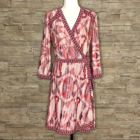 BCBGMaxAzria Dresses & Skirts - BCBGMazAzria stripey wrap dress